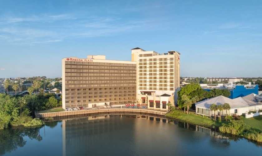 Ramada Plaza by Wyndham Orlando Resort & Suites Intl Drive en Orlando