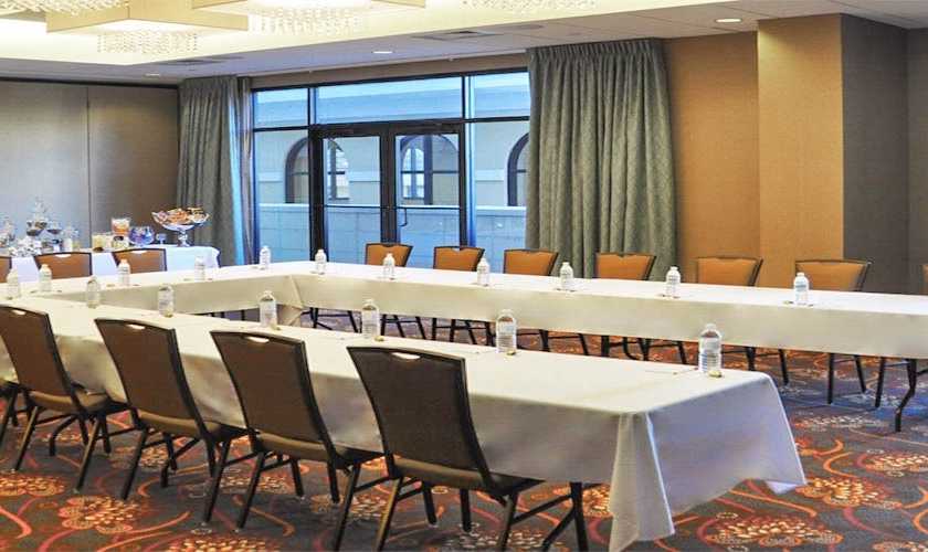 Ramada Plaza by Wyndham Orlando Resort & Suites Intl Drive en Orlando