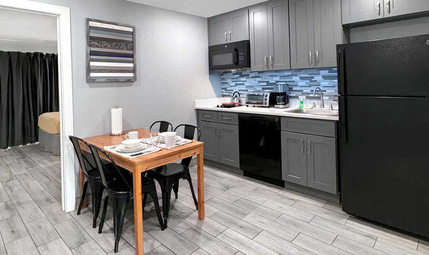 2 habitaciones para 8 personas en Celebration Suites, Orlando