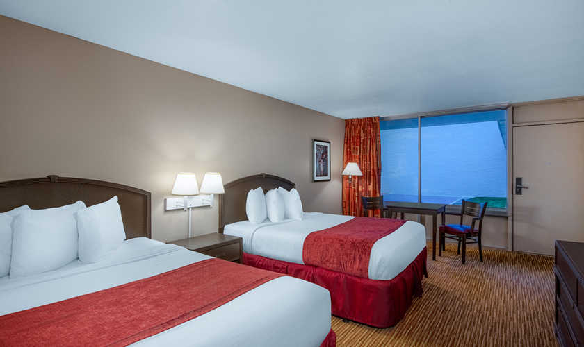Habitación para 4 personas en Ramada by Wyndham Kissimmee Gateway, Orlando