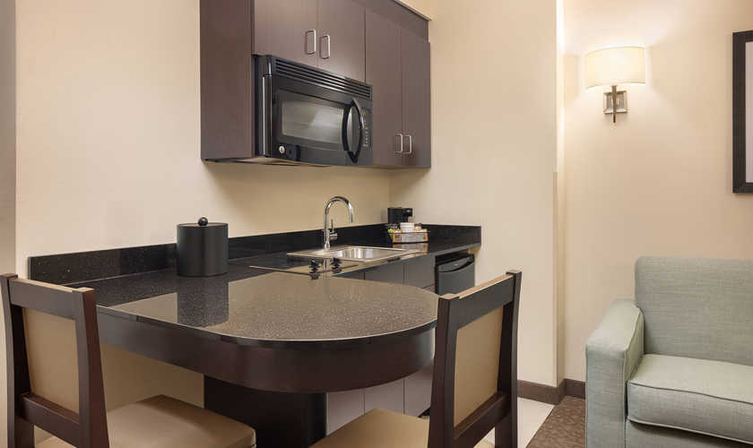 Habitación para 4 personas en Ramada Plaza by Wyndham Orlando Resort & Suites Intl Drive, Orlando