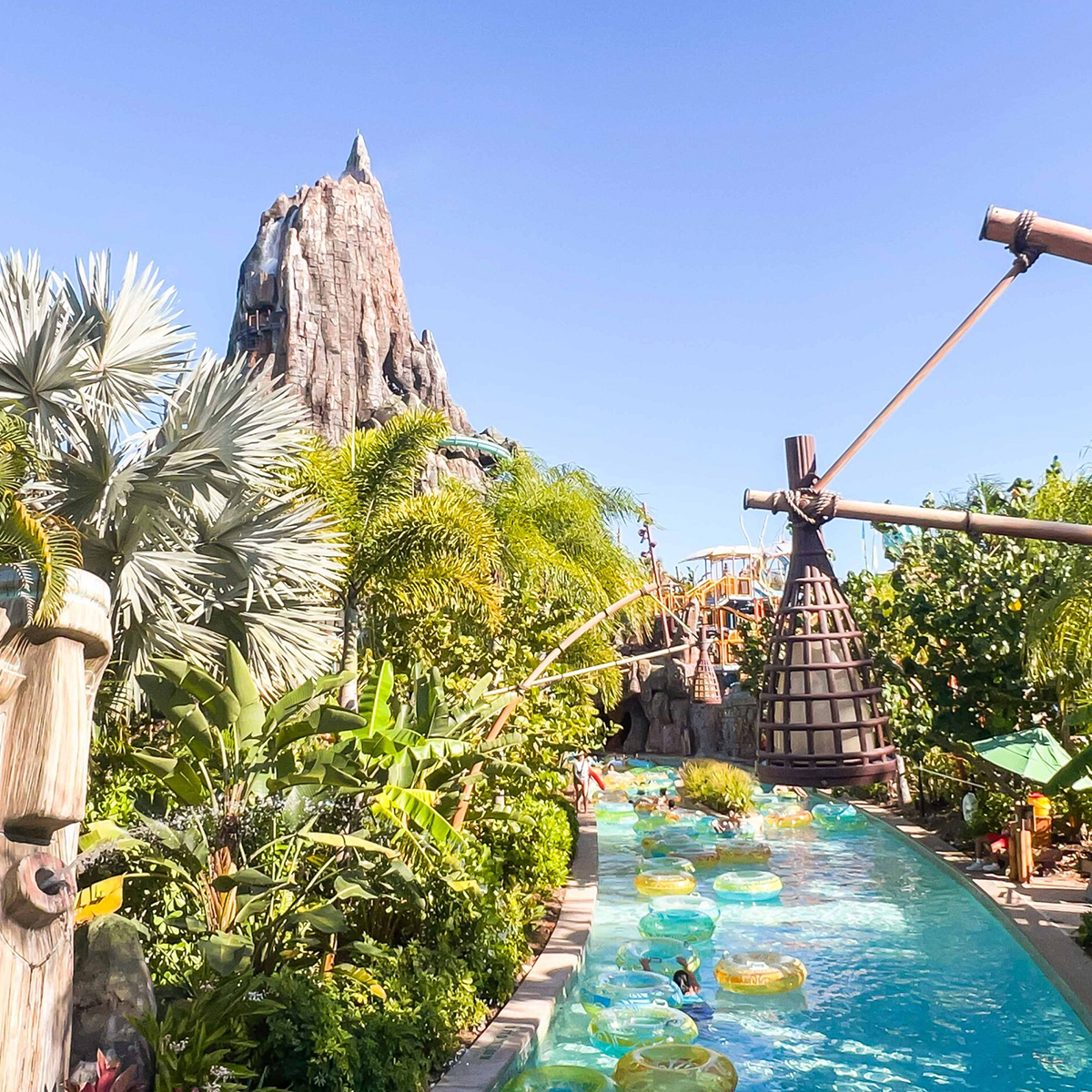 volcano-bay